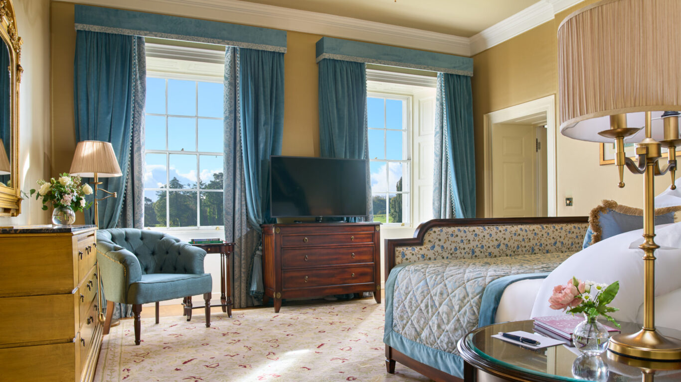 Presidential Bedroom RT 4500px-2