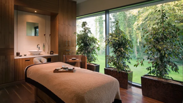 Treatment room 1920×1080