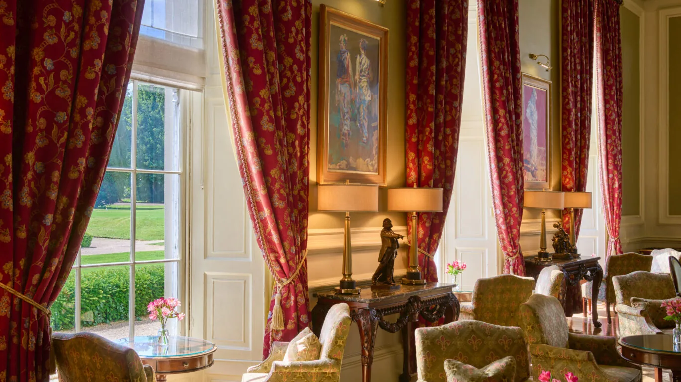 Knights Bar 2 Full Res-2