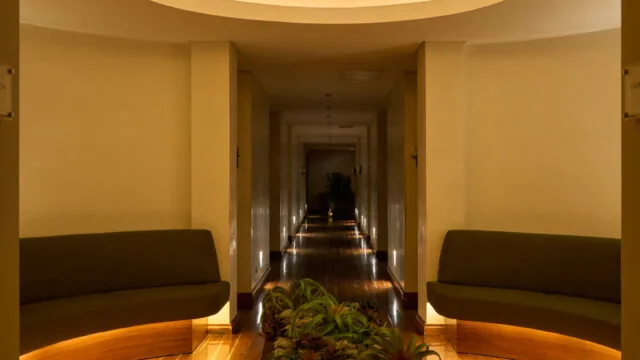 Spa Corridor 4500px