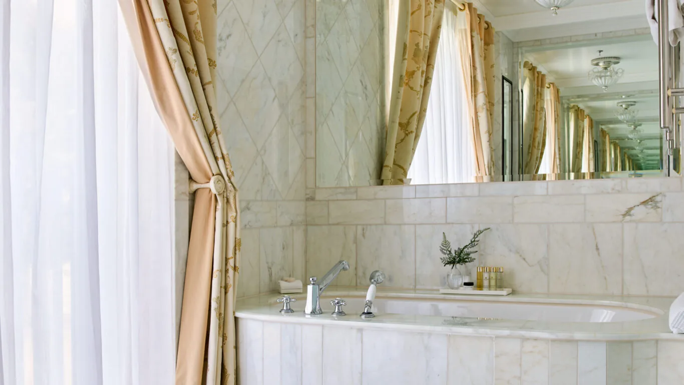 Superior & JS Bathroom 4500px-2